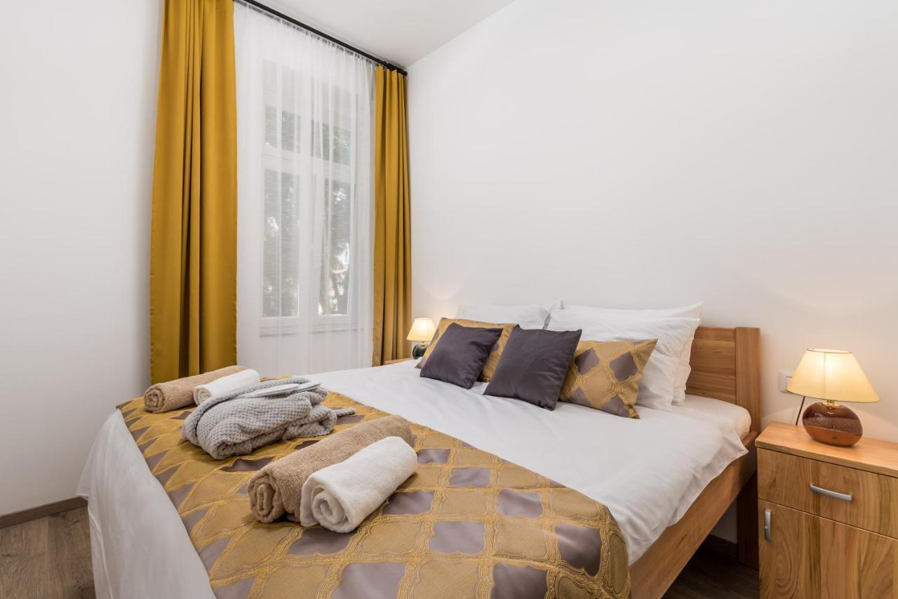Quiet Center Apartments Риека Экстерьер фото