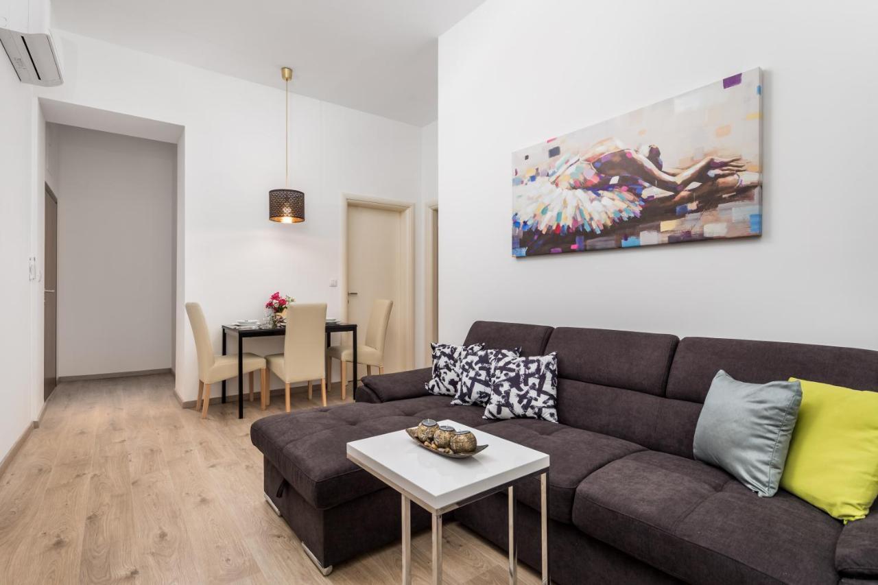 Quiet Center Apartments Риека Экстерьер фото